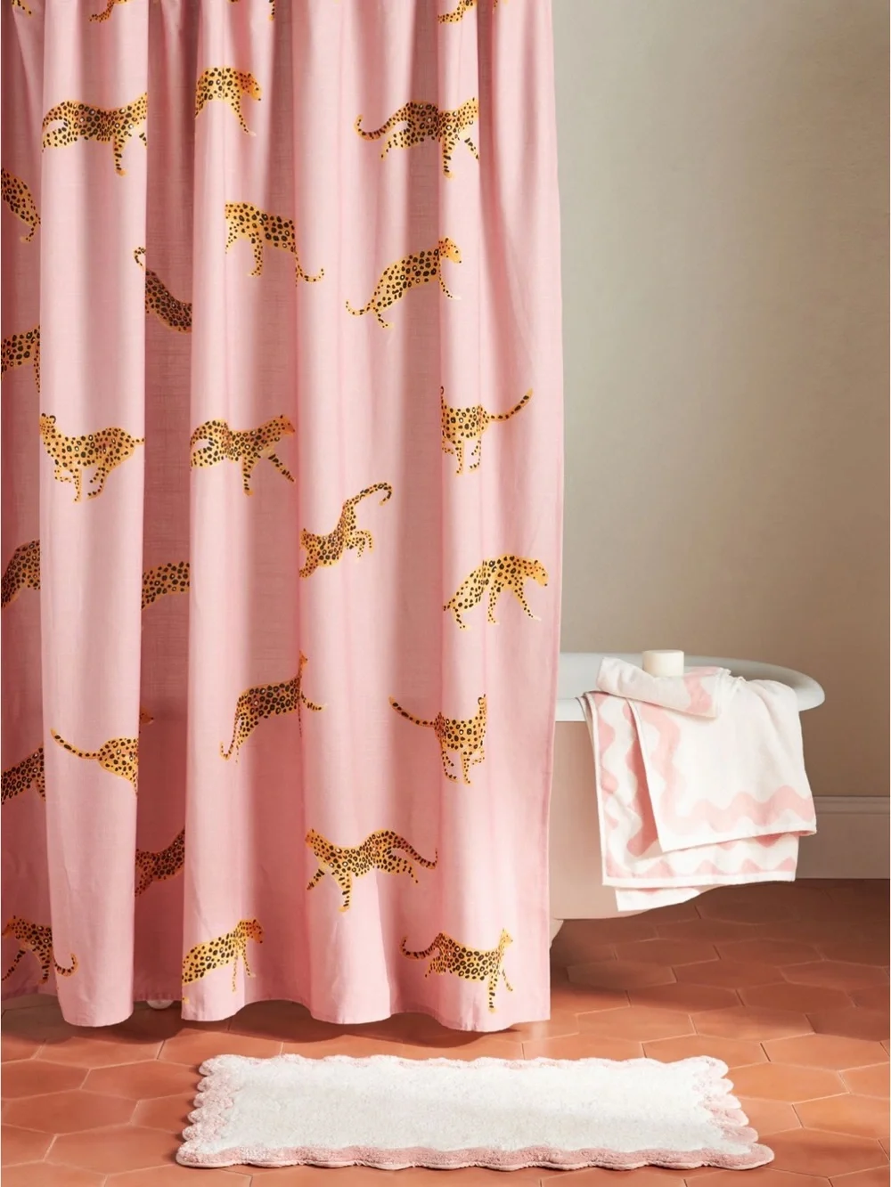 New Maeve by Anthropologie Scalloped Cotton Bath Mat Small Pink Boho